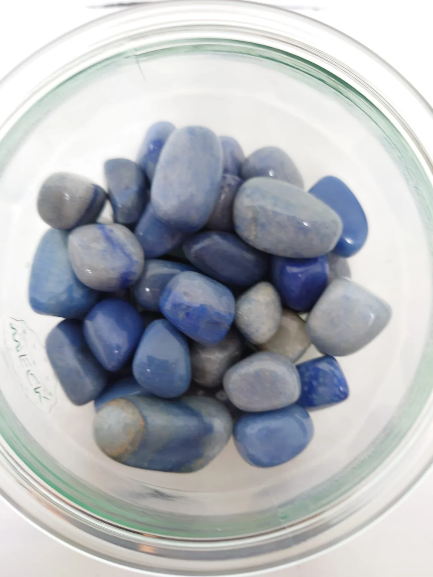 Verschiedene Heilsteine und Kristalle